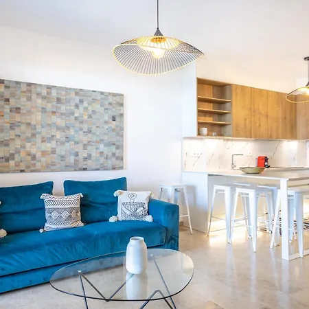 Sunset - Private Pool Apartment *
